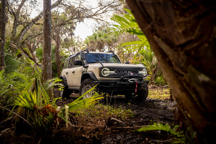 Ford Introduces 2022 Bronco Everglades Special Edition