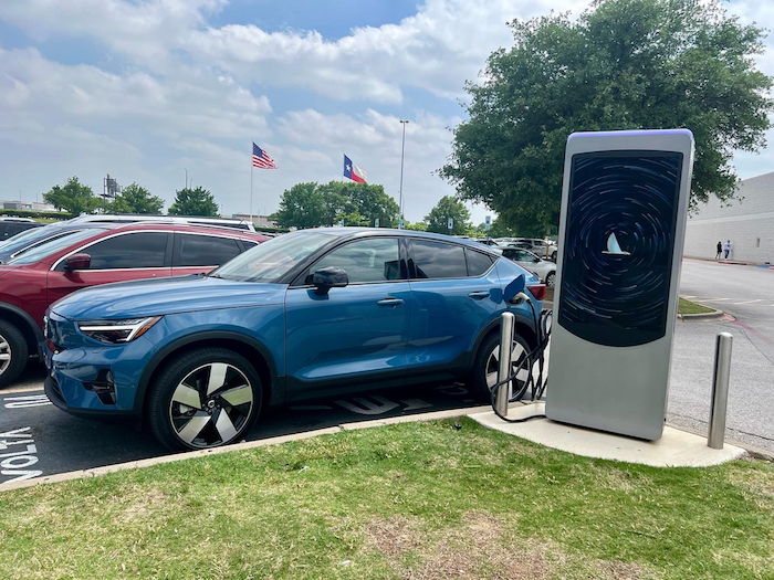 Texas Offers $2500 Rebate for EVs And Plug-in Hybrids