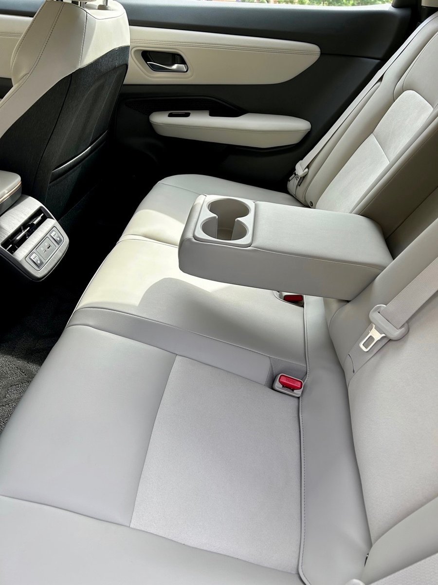 2023-Nissan-Ariya-Empower-Plus-rear-seats-carpro.