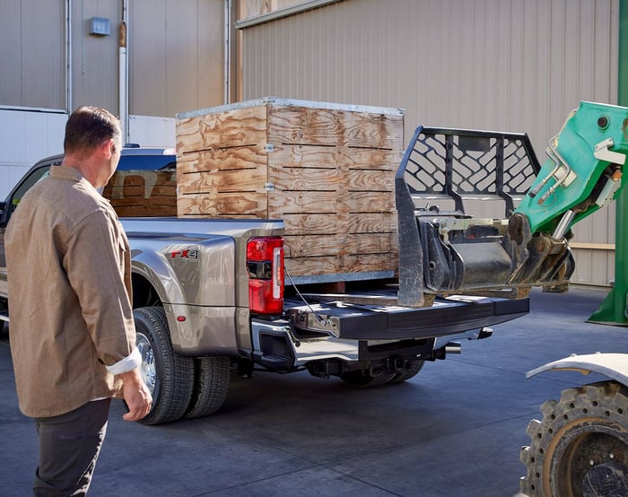 How Ford's Improved The New 2023 Super Duty Truck Bed