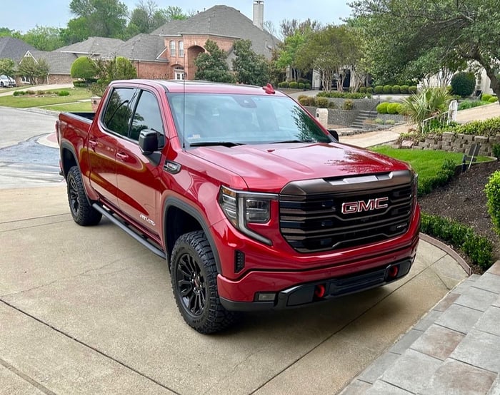 REVIEW and VIDEO:  2023 GMC Sierra 1500 AT4X
