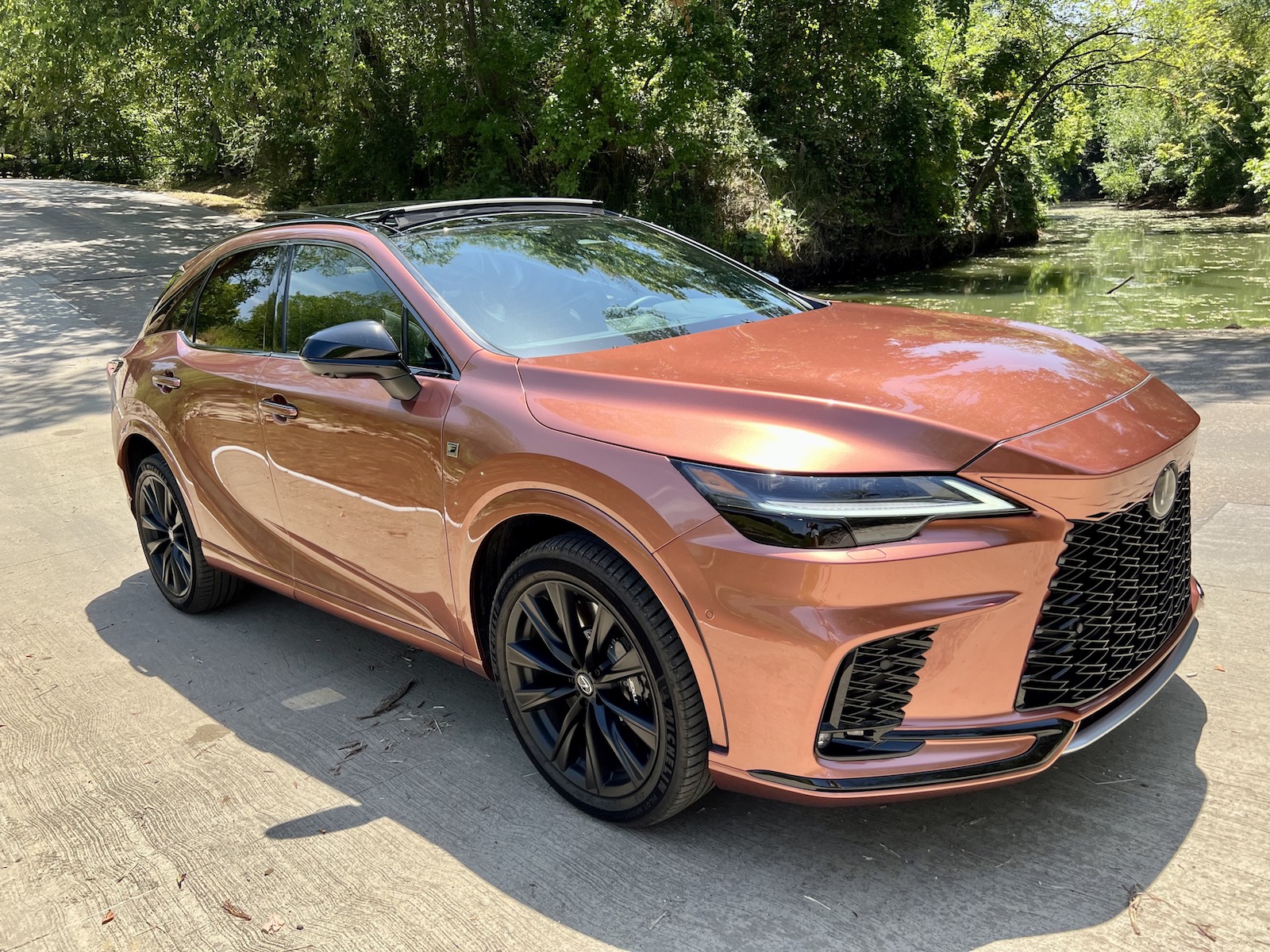 OK!　Lexus RX500h F SPORT Performance 2023 Lexus RX500h F Sport Performance - MotorWeek