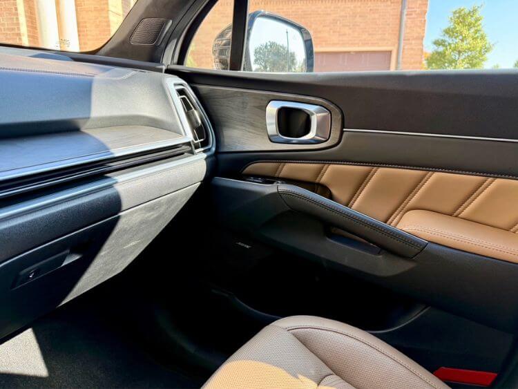 2024 Kia Sorento X-Pro SX-Prestige-interior-door