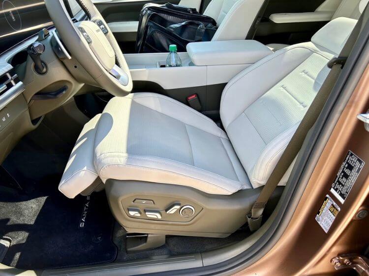 2024-Hyundai-Santa-Fe-Calligraphy-driver-seat--2
