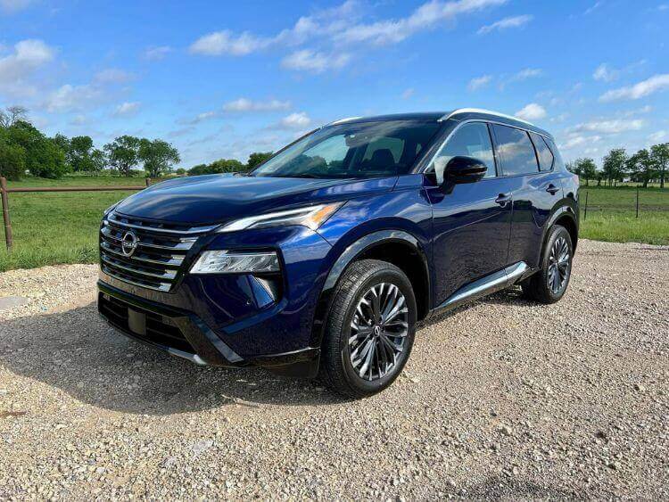 2024-Nissan-Rogue-Platinum-amy-carpro.jpg