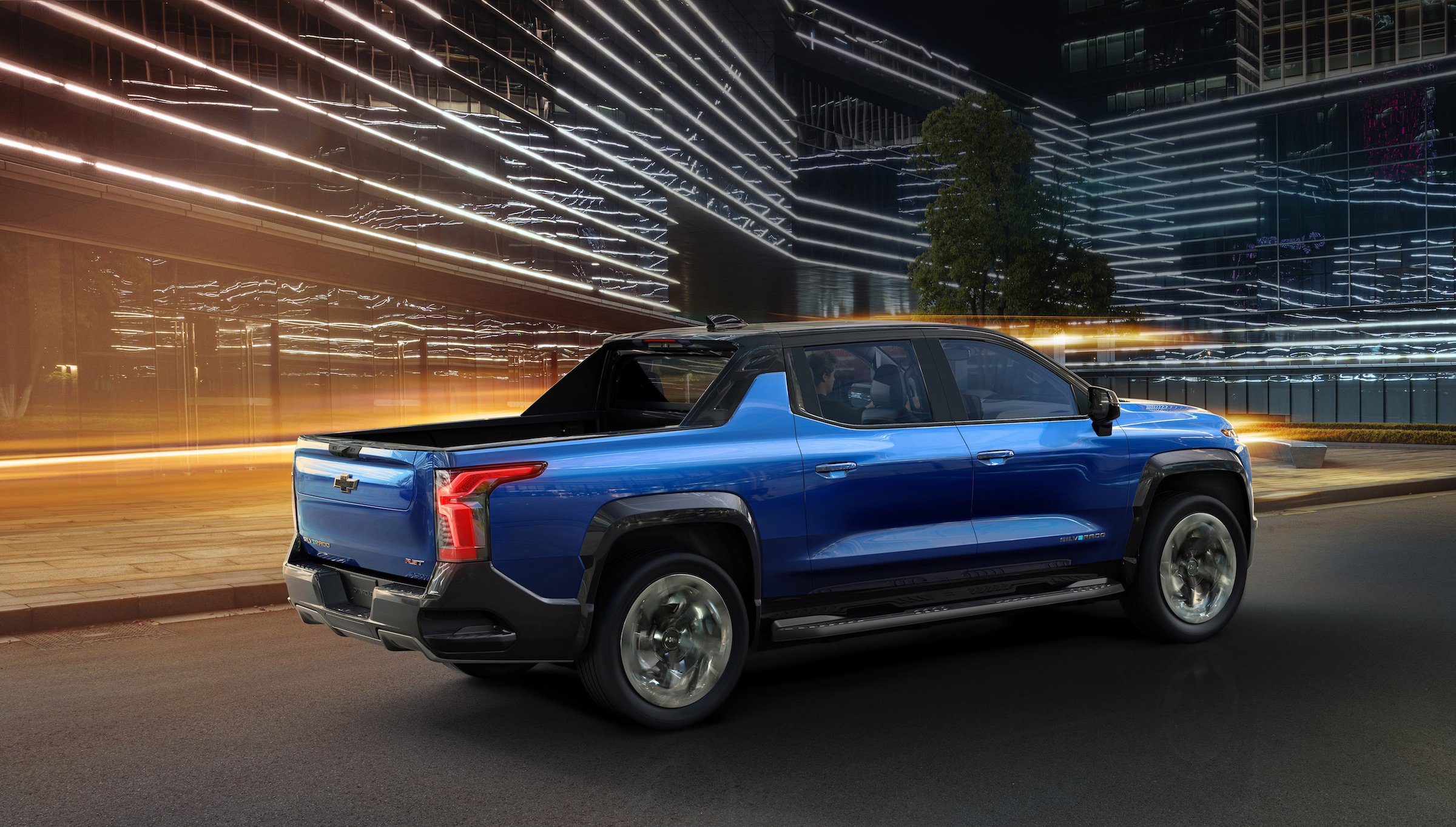 Chevrolet Debuts 2024 AllElectric Silverado