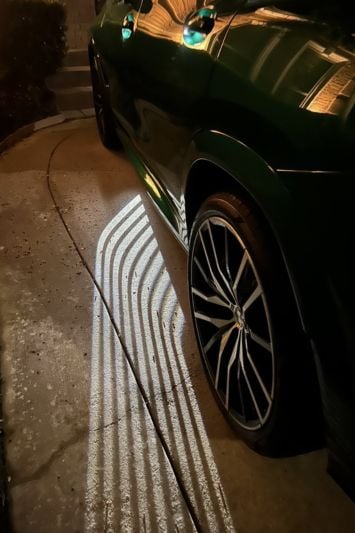 2024-bmw- X6-M60i-lighting-