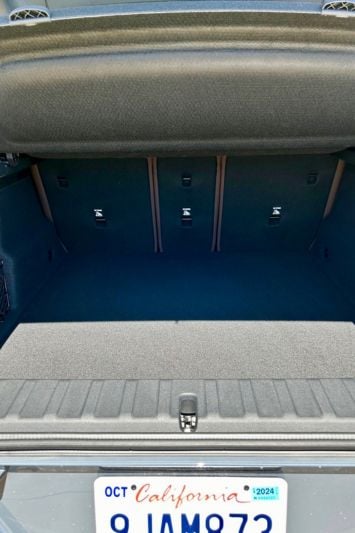 2024-bmw-x2-cargo-area-carpro.