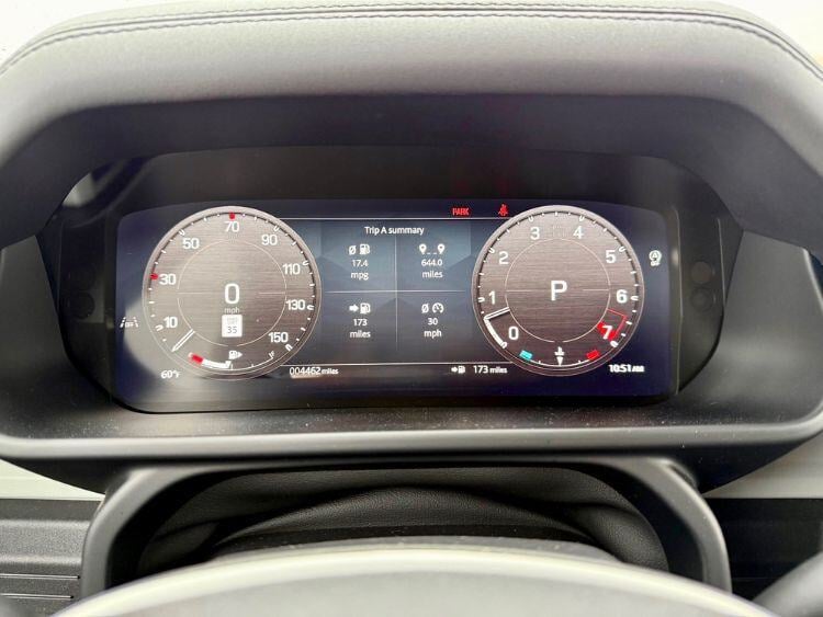 2024-land-rover-defender-110-digital-display-carpro