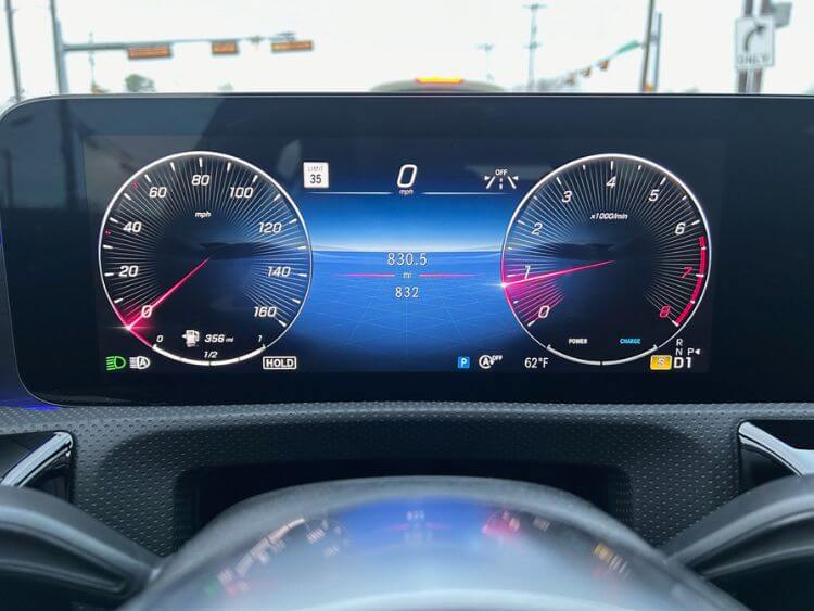 2024-mercedes-benz-cla250-3-digital-display-carpro