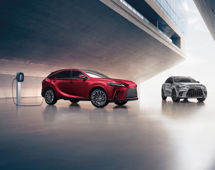 Lexus Debuts The First RX 450h+ Plug-in Hybrid