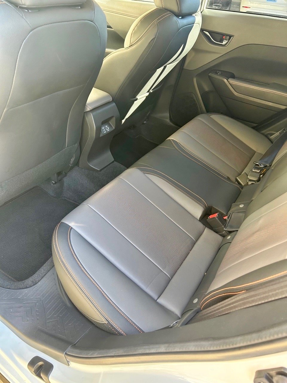 2024-subaru-crosstrek-limited-2nd-row.jpg