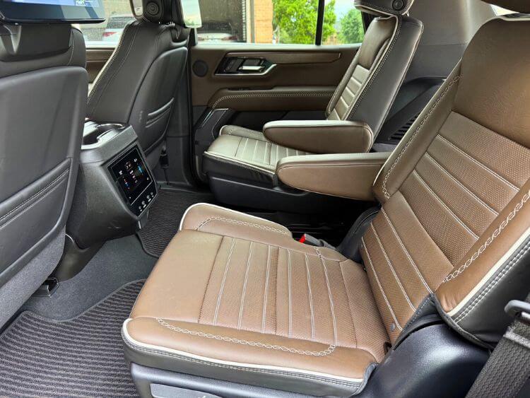 2025 GMC Yukon Denali Ultimatee-2nd-rown..jpg