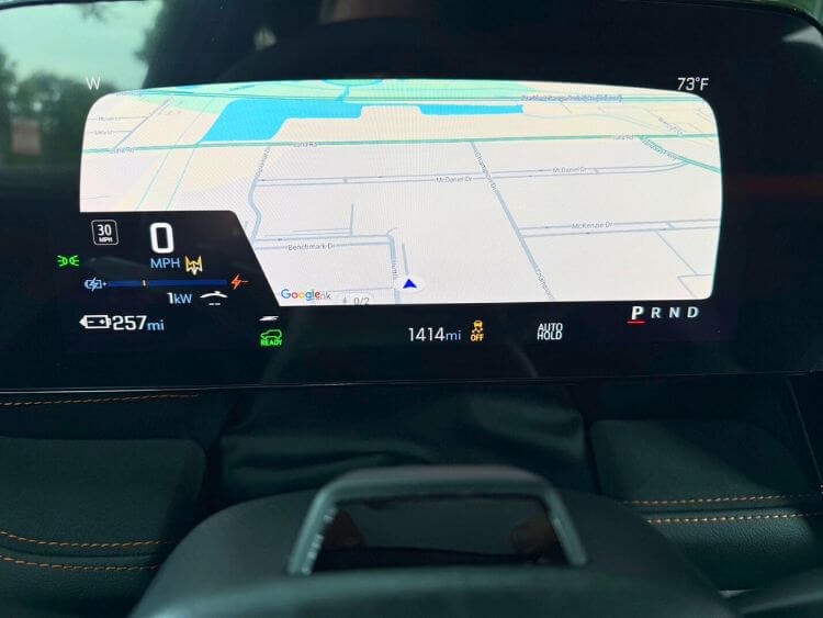 2025-Chevrolet-Blazer-SS-EV-digital-display-navigation-carpro.jpg