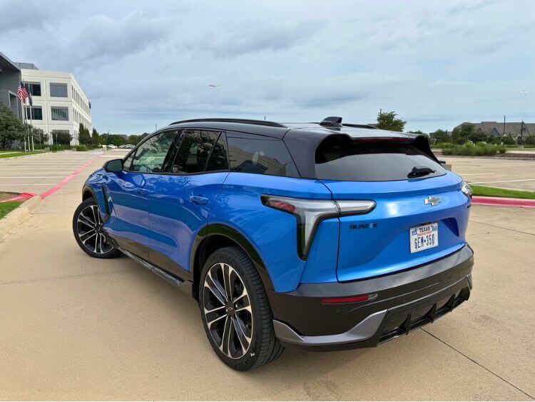 2025-Chevrolet-Blazer-SS-EV-exterior-3-carpro.jpg 
