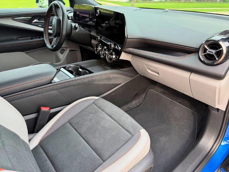 2025-Chevrolet-Blazer-SS-EV-passenger-side-carpro.jpg
