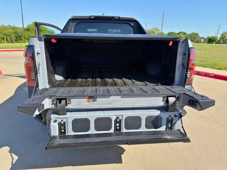 2025-Chevy Silverado LT-tail-gate-step-carpro.jpg