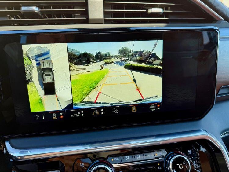 2025-GMC-2500-Denali-2nd-backup-rearview-.jpg