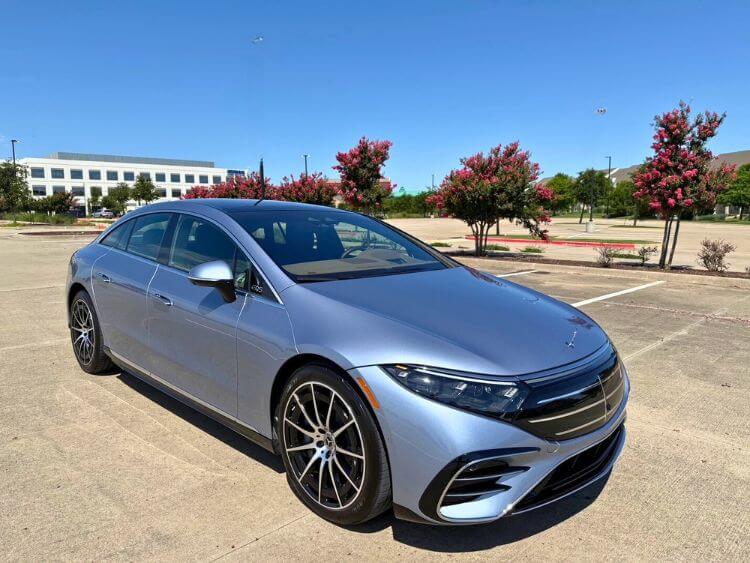 2025-Mercedes-Benz-EQS450-4Matic-exterior-1-carpro