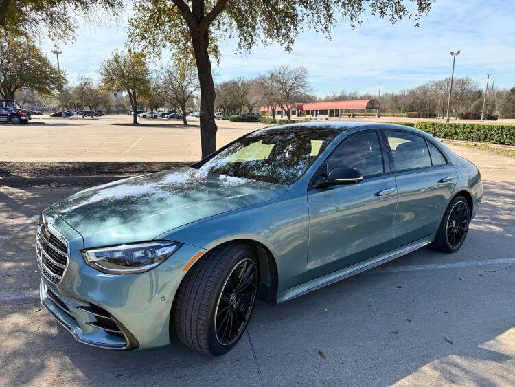 2025-Mercedes-Benz-s580-e-exterior-hero-2-carpro