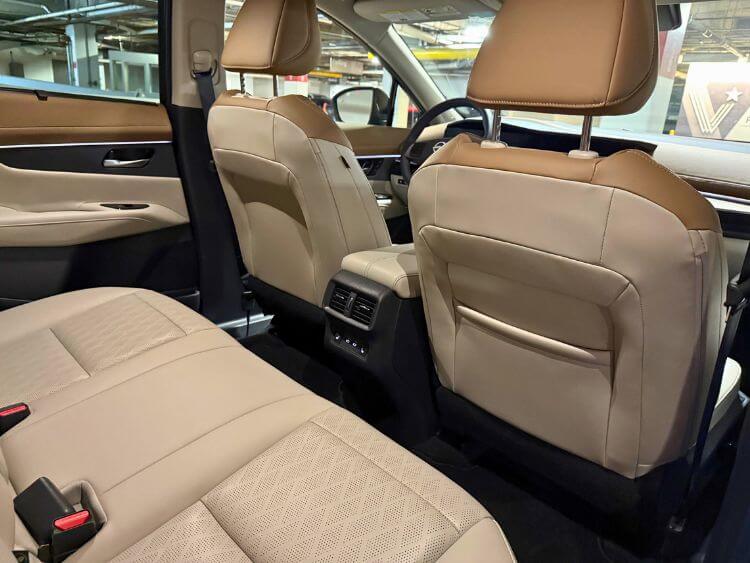 2025-Nissan-Murano-PlatinuM-rear-row-seat-backs-carpro