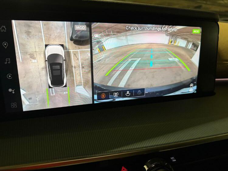 2025-Nissan-Murano-PlatinuM-rearview-carpro