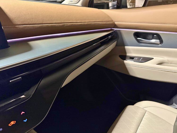 2025-Nissan-Murano-Platinum-dash--m-carpro.jpg