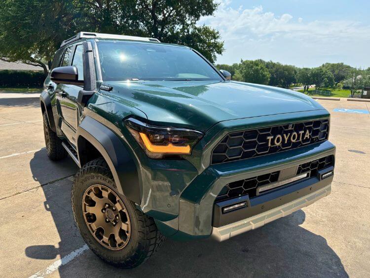 2025-Toyota-4runner-trailhunter-exterior-gille-3-everest-carpro.jpg.jpg