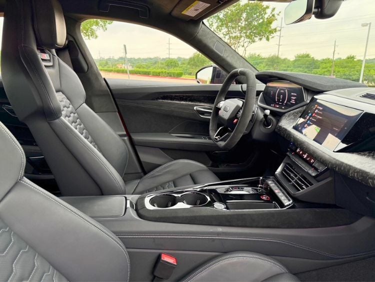 2025-audi-rs-etron-passenger-side-2-carpro.jpg (1)