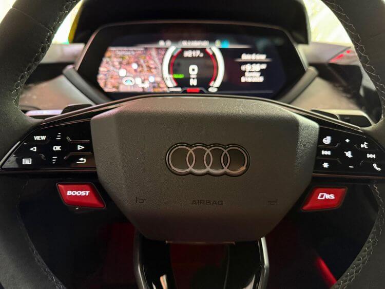 2025-audi-rs-etron-steering-wheel-carpro.jpg