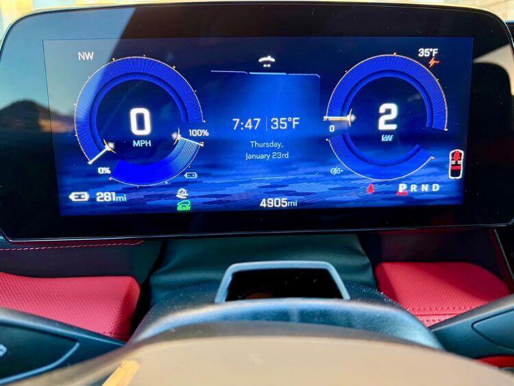 2025-chevrolet-blazer-ev-digital-display-carpro