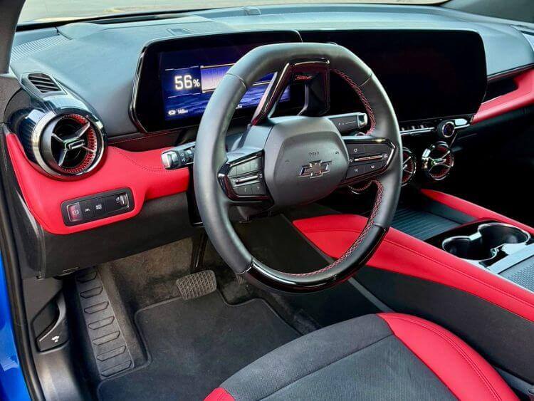 2025-chevrolet-blazer-ev-steering-wheel-cu