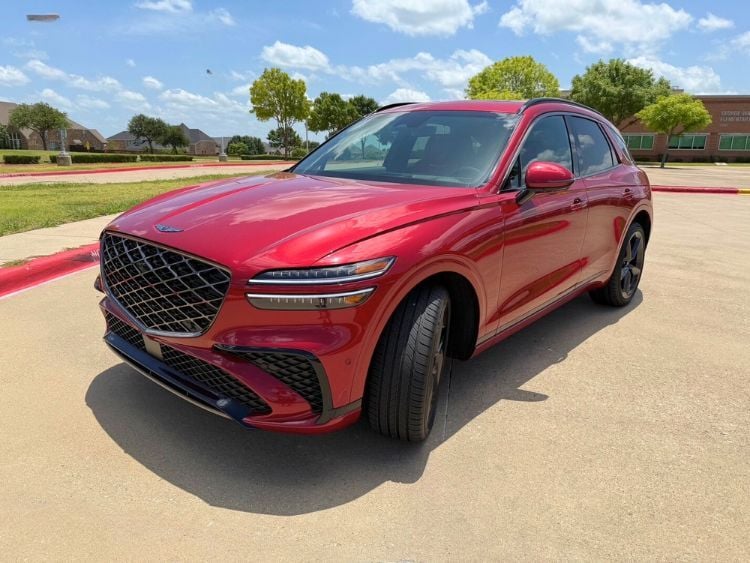 2025-genesis-g70-3.3-t-exterior-jpg