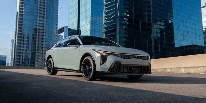 Kia K4 Launches TikTok Configurator; Wins IIHS Safety Award        