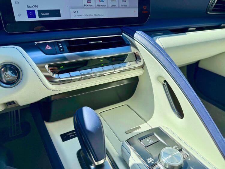 2025-lexus-lc-500-bespoke-interior-1-carpro 