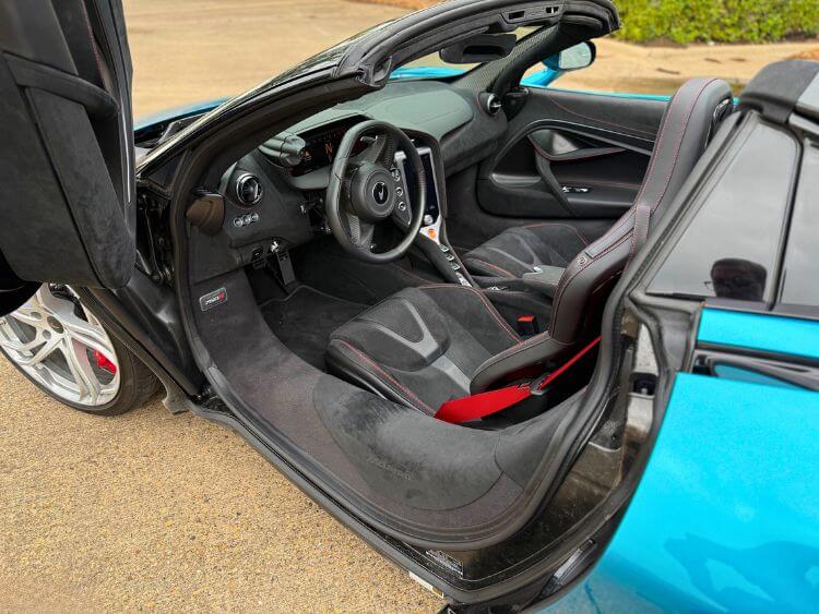 2025-mclaen-750s-spider-interior-hero-carpro (1)