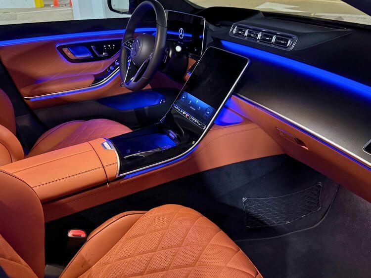 2025-mercedes-benz-s560e-inerior-lighting-jpg