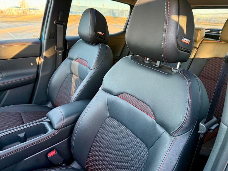2025-nissan-kicks-driver-seat-carpro-