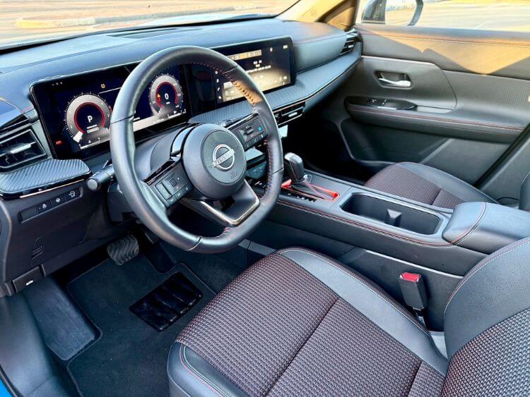 2025-nissan-kicks-front-row-fero-carpro-