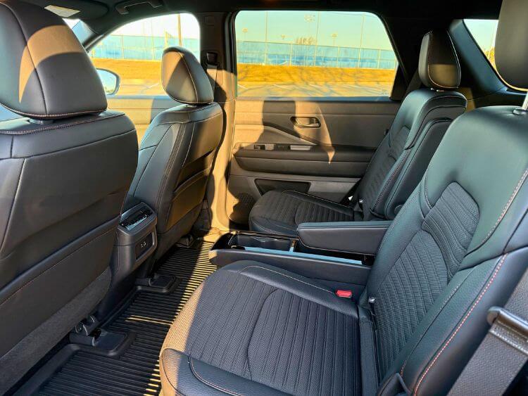 2025-nissan-pathfinder-rock-creek-2nd-row-carpro
