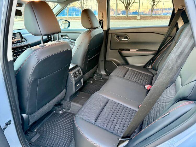 2025-nissan-rogue-rock-creek-2nd-row-carpro.