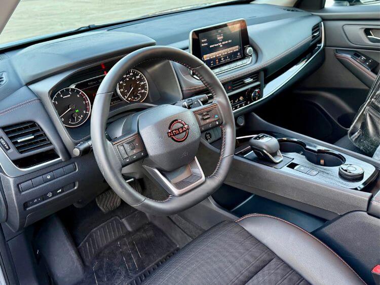 2025-nissan-rogue-rock-creek-steering-wheel--carpro.