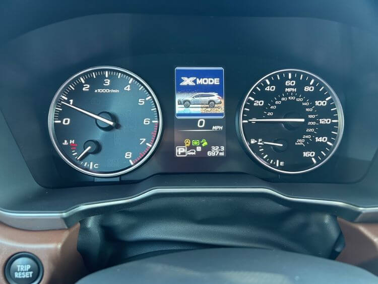 2025-subaru-outback-digital-display-2.