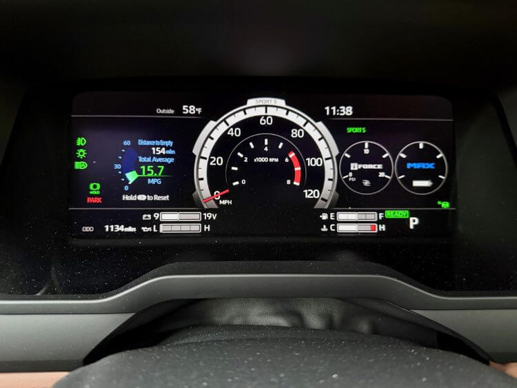 2025-toyota-sequoia-digital-display