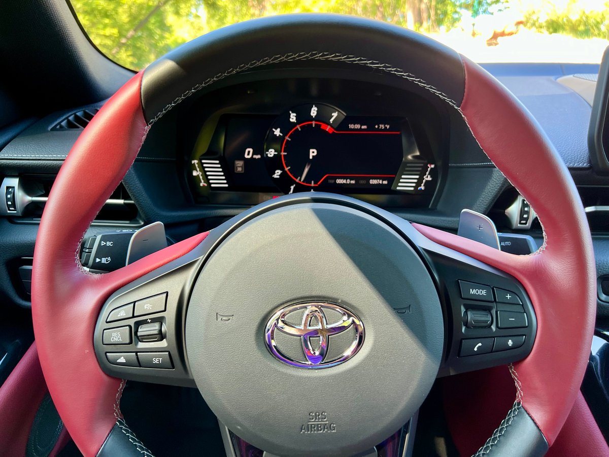 2022-Toyota-Supra-GR-3.0-steering-wheel