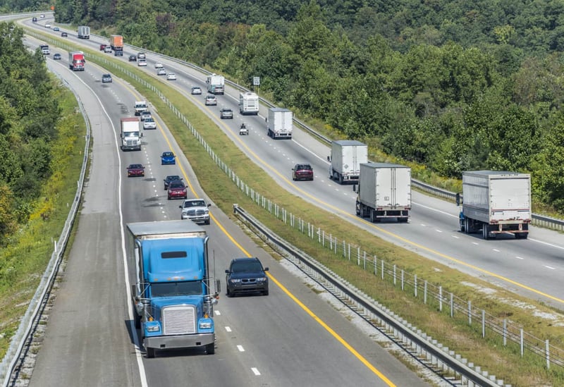 Car Pro Advice: Sharing the Road With 18-Wheelers