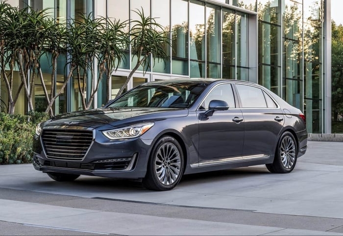 2017 Genesis G90 Review and Test Drive