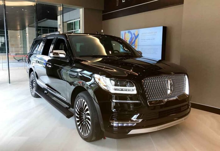 2018 Lincoln Navigator Black Label L Video and Photos