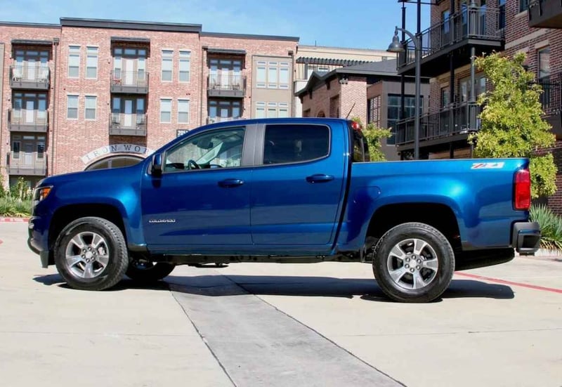 The 2019 Chevrolet Colorado Z71 Conquers Road Ahead And Looks Good Doing It