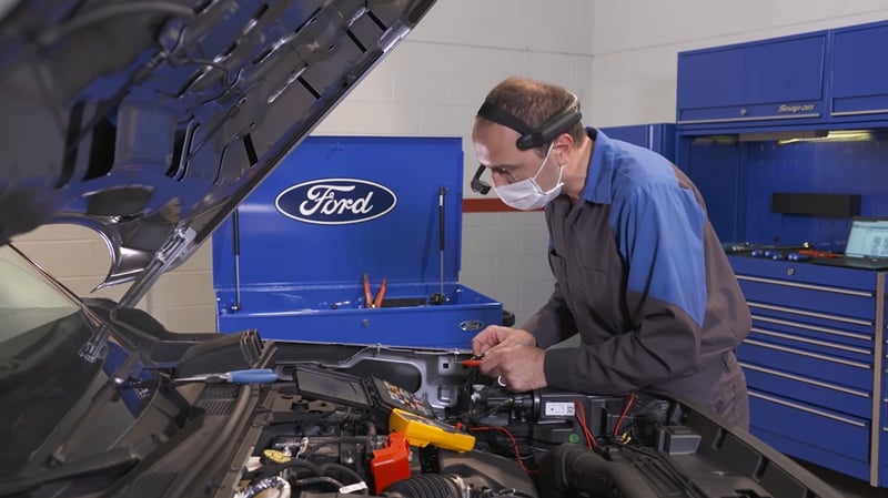 New Ford Technology Helps Technicians With Real-Time Help